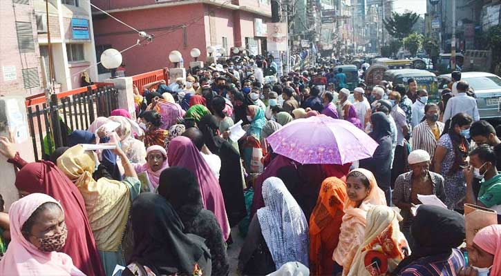 হাসপাতালে বাড়ছে করোনা রোগীর চাপ
